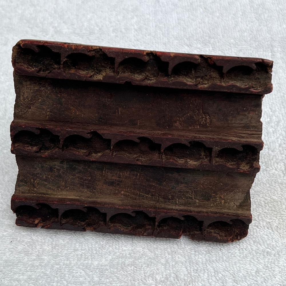 Antique VTG Hand Carved Wooden Textile Block Print Stamp Scallop Pattern 6x4.5